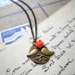 Kissing Couple Pendant - Bi..