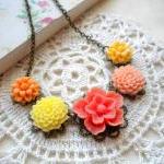 Flower Necklace - Peach Ye..