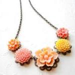 Flower Necklace - Peach Yel..