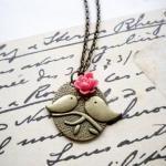 Kissing Couple Pendant - Bi..